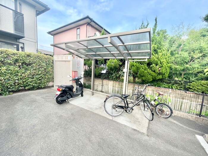 駐輪場 クレール本城