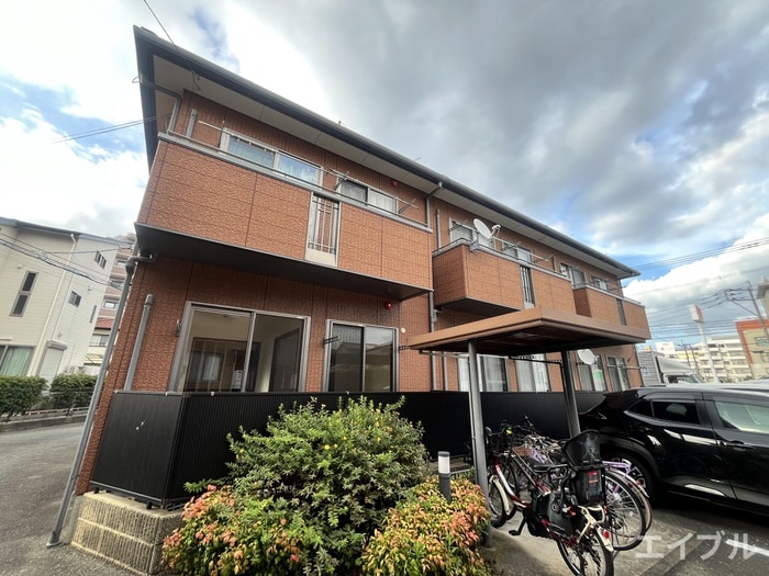 外観写真 メゾン・ラ・クロセットＢ棟