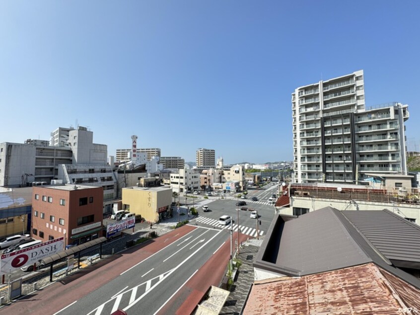 室内からの展望 光興産八幡中央ビル