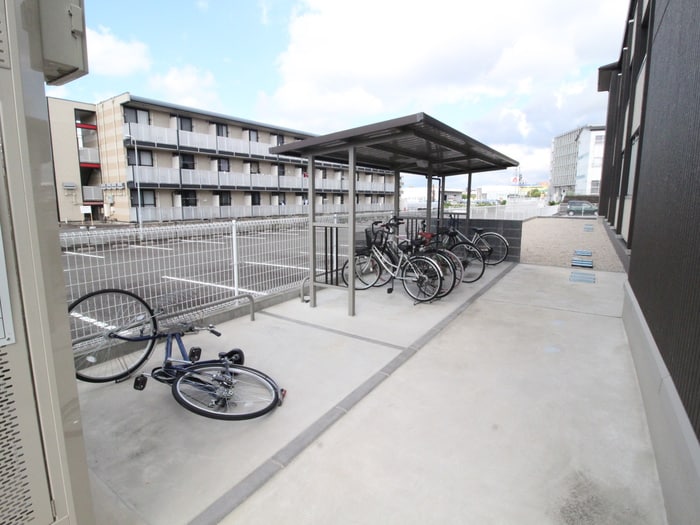 駐輪場 Aria