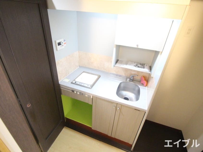 キッチン ロマネスク東町(701)