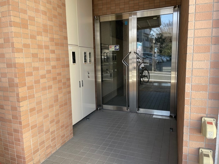 エントランス部分 潤ビル