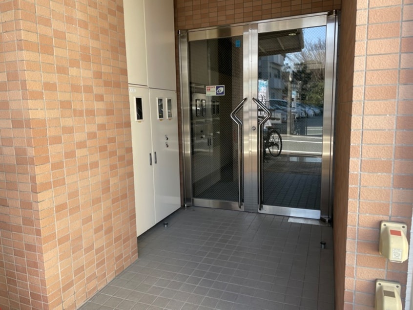 エントランス部分 潤ビル