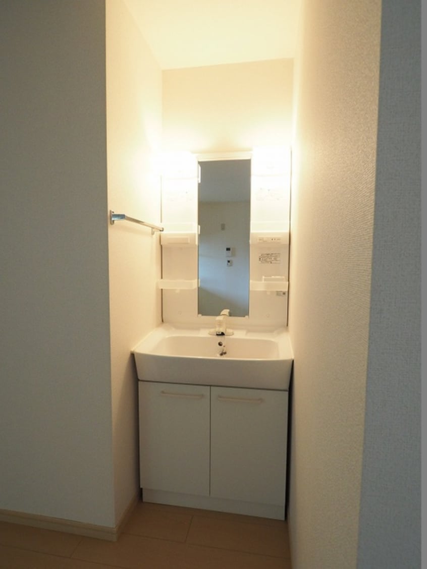 洗面 クレスト太刀浦Ａ