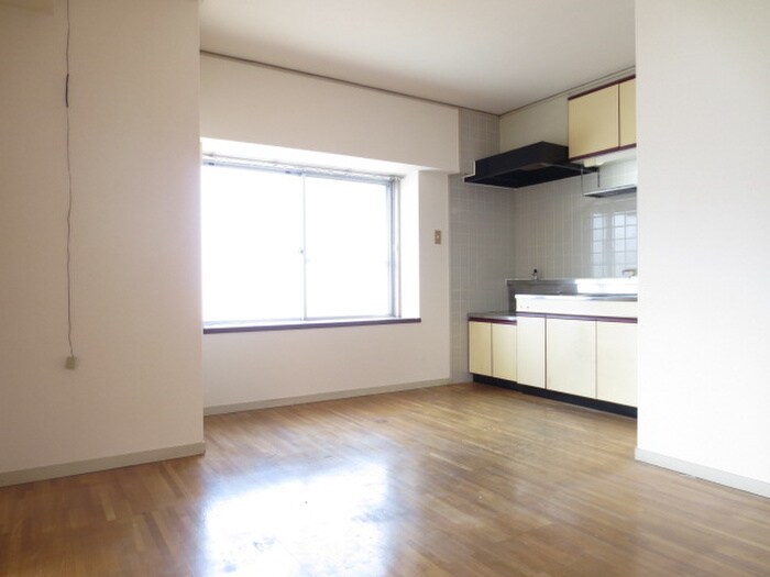 居室 サンハッコービル