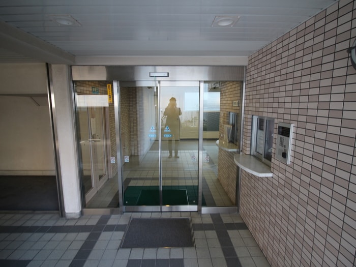 エントランス部分 ピュアメゾン高取