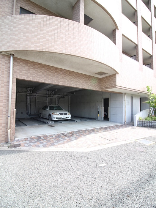駐車場 マーレタワー天神