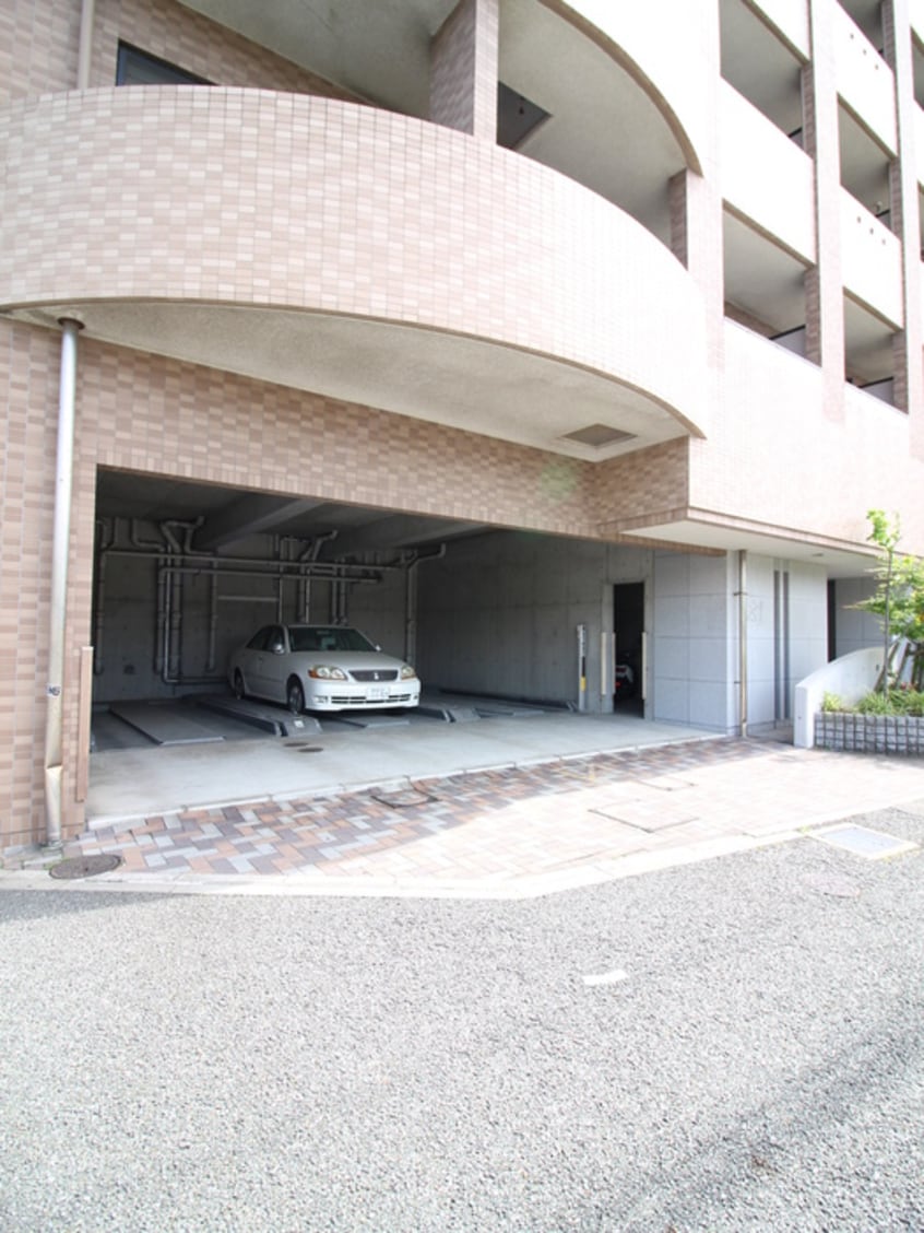 駐車場 マーレタワー天神