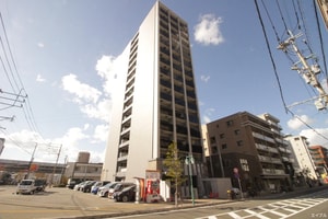 エンクレスト香椎駅前