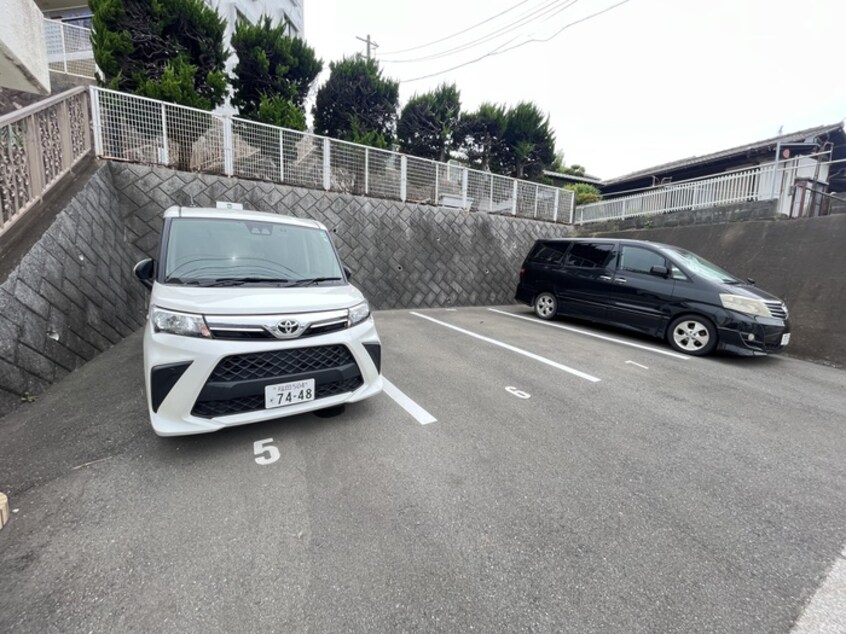 駐車場 大産若宮ビル