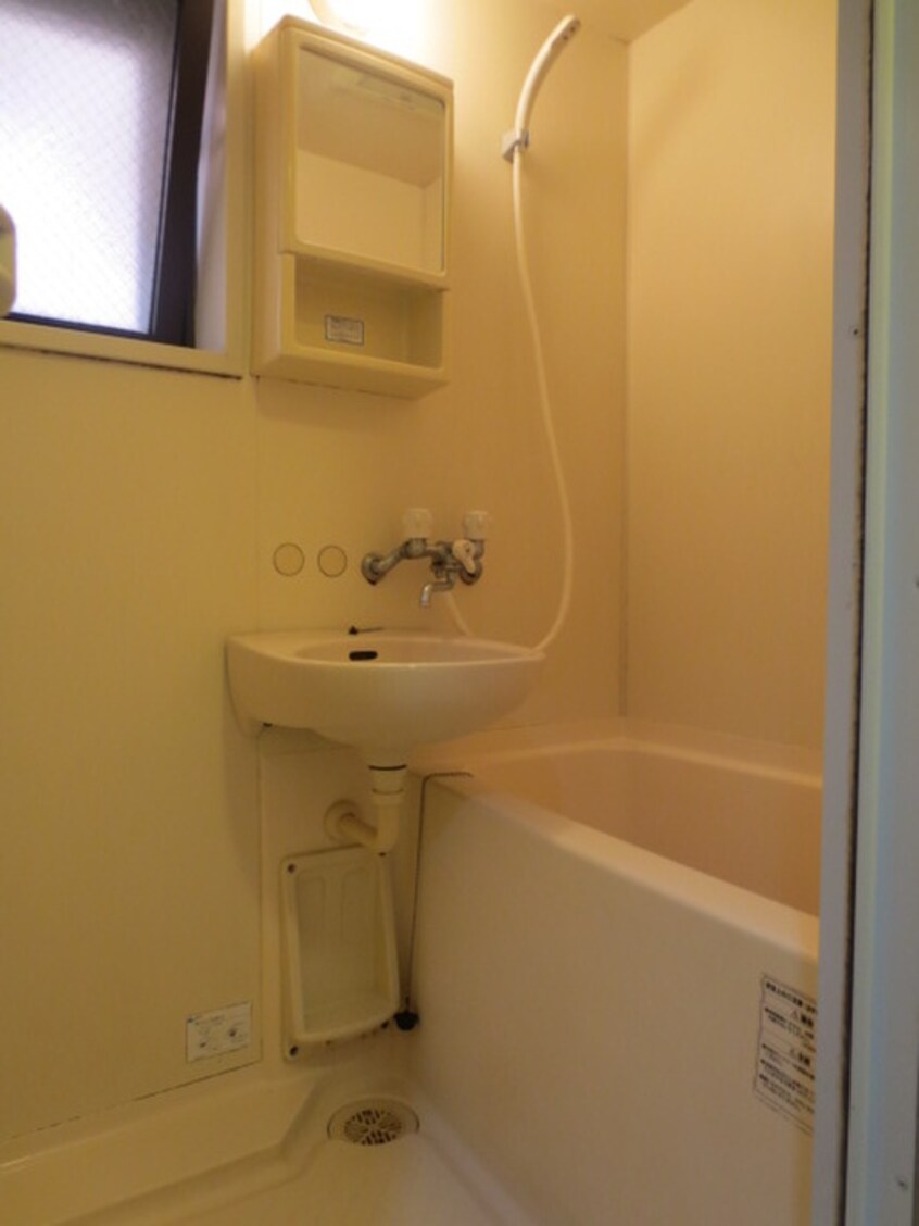 バス／シャワールーム等 Ｙ´s　court