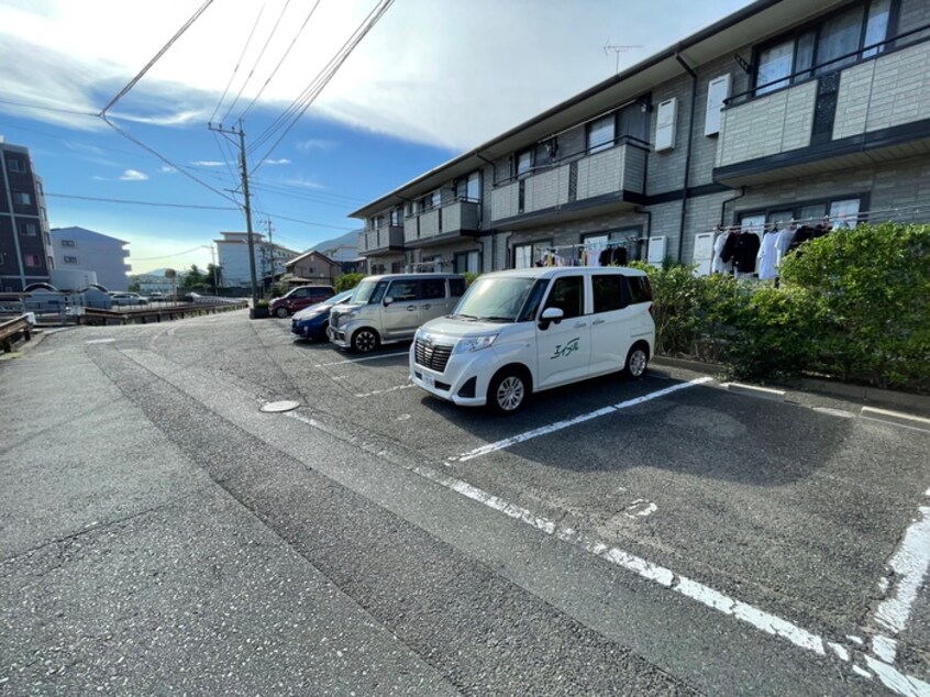 駐車場 ウィステリア中吉田　Ｂ棟