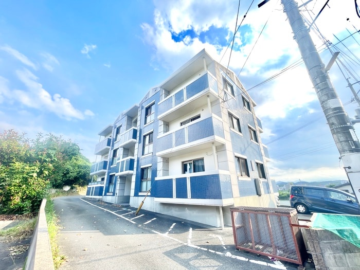 外観写真 BLUE・LAKE・VILLAGE　Ａ棟