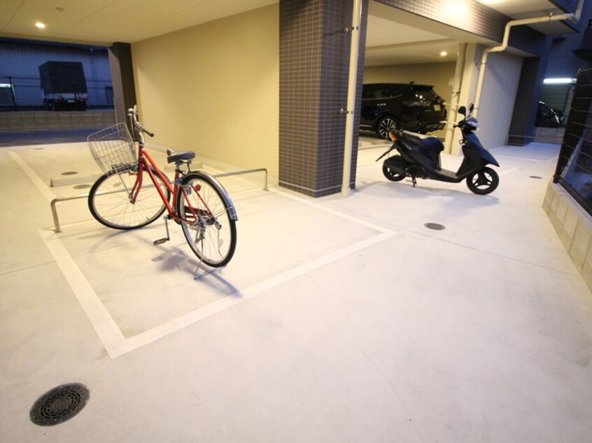 駐輪場 ルヴェドゥソレイユ