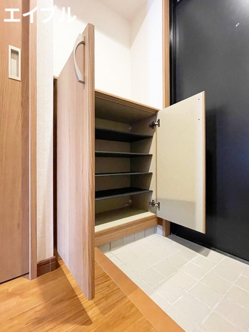 靴箱 Habitation　HIRA
