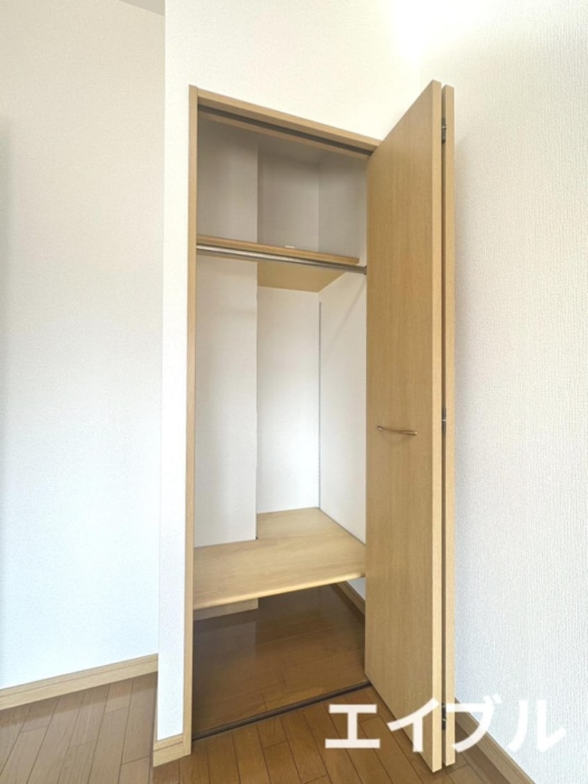 収納 エクレール中井