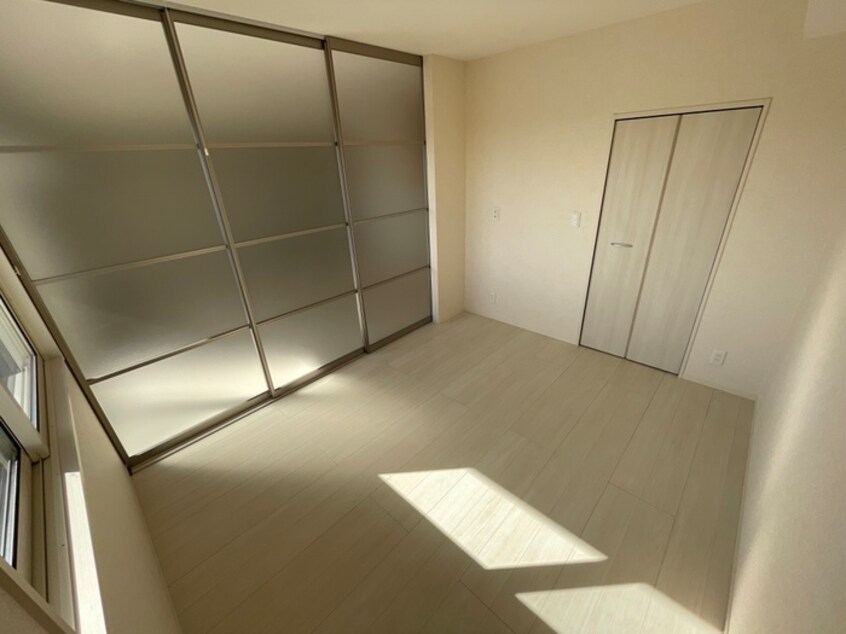 居室 Alltid　glad fargerik