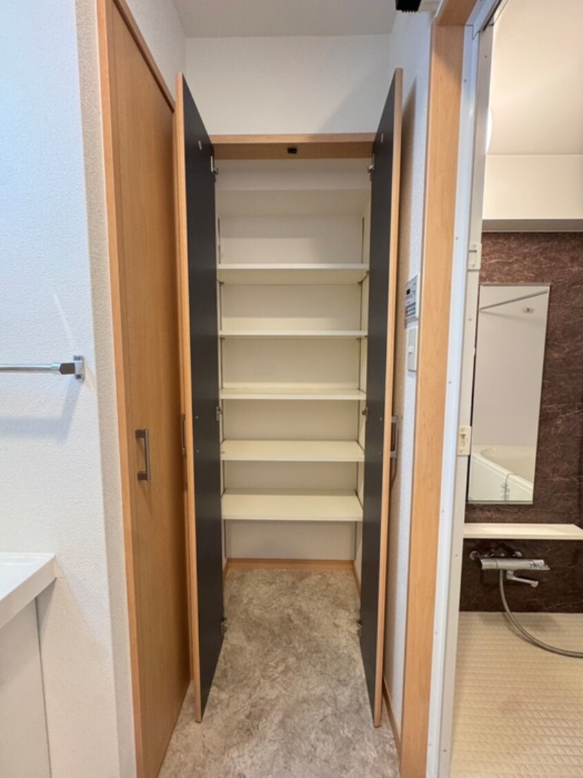 収納 グランヒルズ下曽根