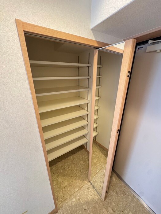 玄関 グランヒルズ下曽根