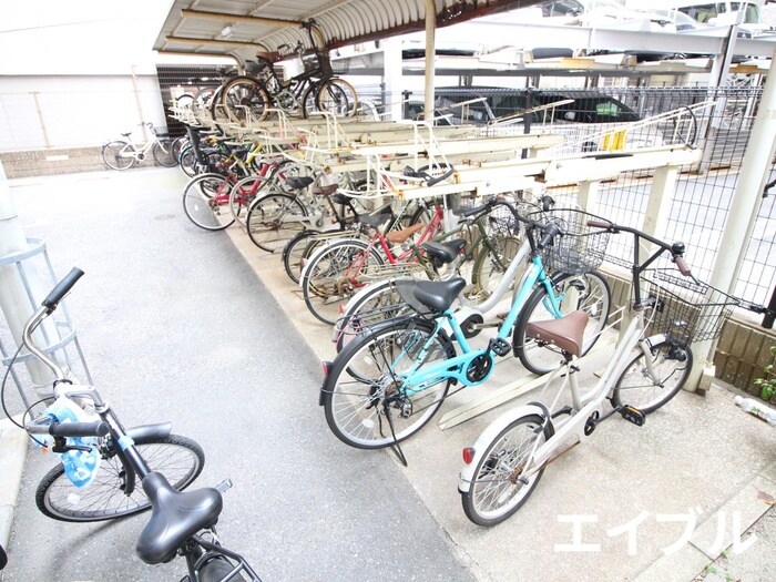 駐輪場 アントゥ－ル薬院