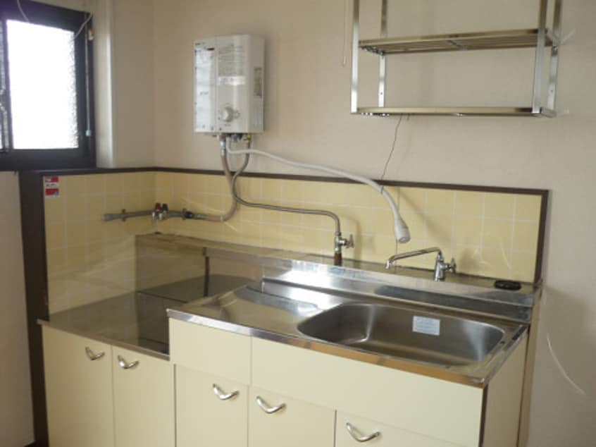 キッチン コスモハイツ俵