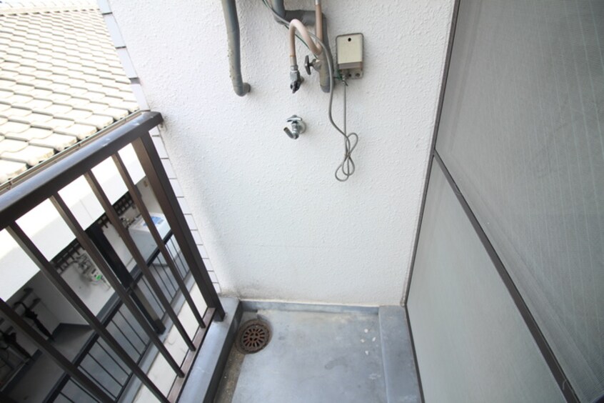 洗濯機置場 ホワイトシャトー平尾Ⅰ