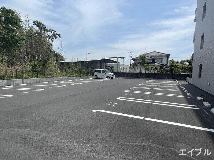 駐車場 ボルドーⅤ番館