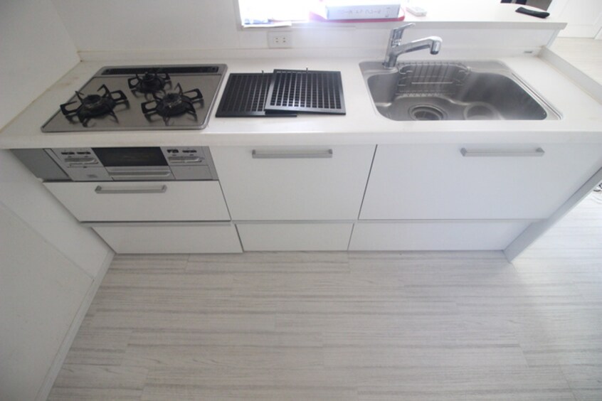 キッチン ｺﾘｰﾇ ﾄﾞｩ ﾌﾚｰﾙ East Stage