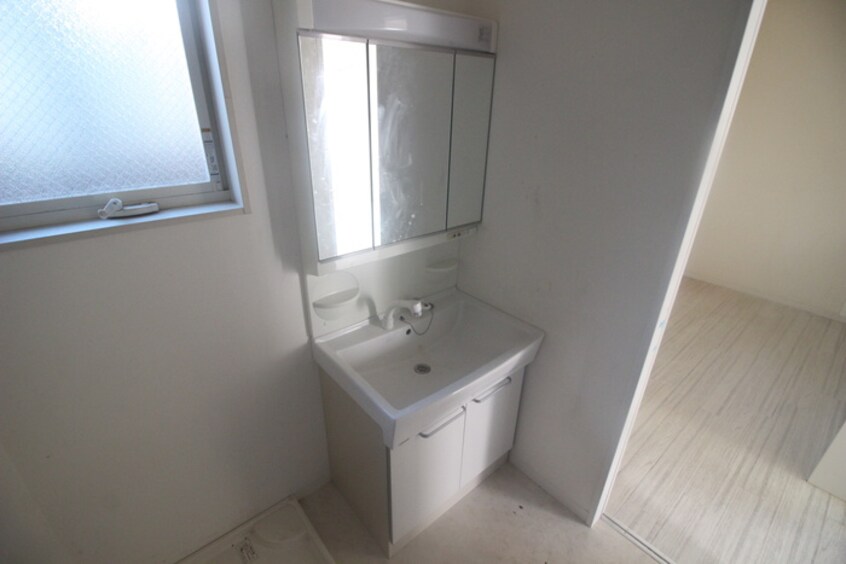 居室 ｺﾘｰﾇ ﾄﾞｩ ﾌﾚｰﾙ East Stage