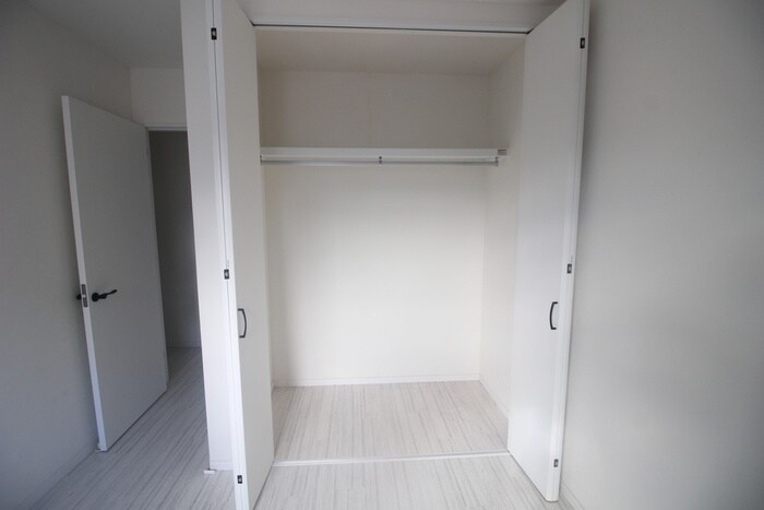 収納 ｺﾘｰﾇ ﾄﾞｩ ﾌﾚｰﾙ East Stage