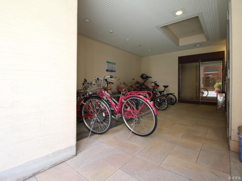 駐輪場 ドリ－ムライフ博多駅南