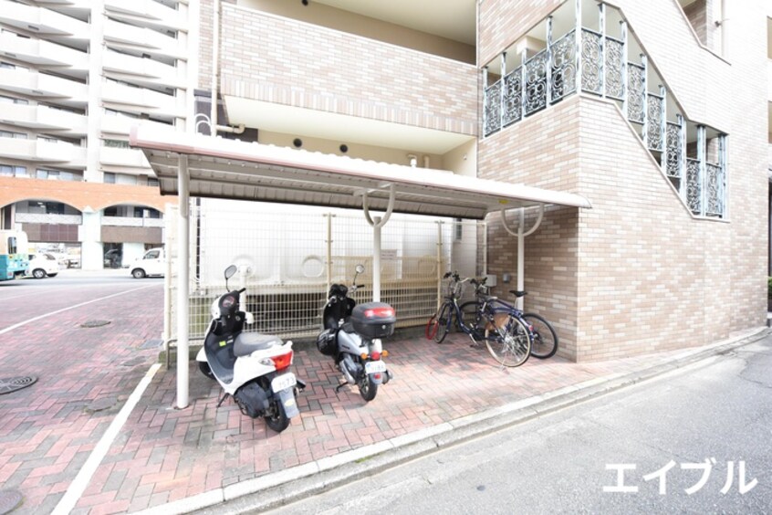 駐輪場 フォステリア大橋