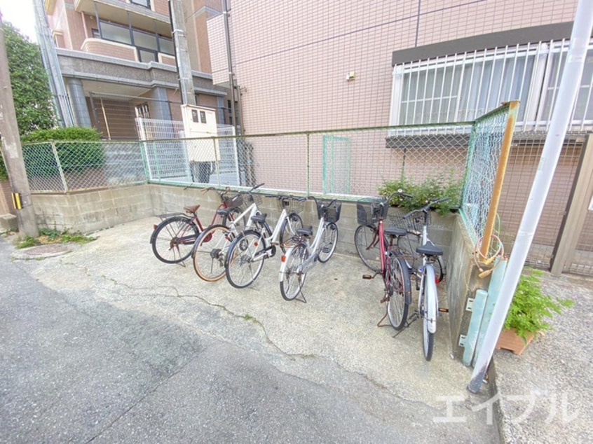 駐輪場 コンフィヴィラ南福岡