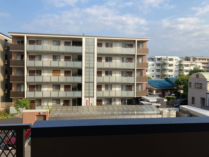 室内からの展望 プロシード日佐