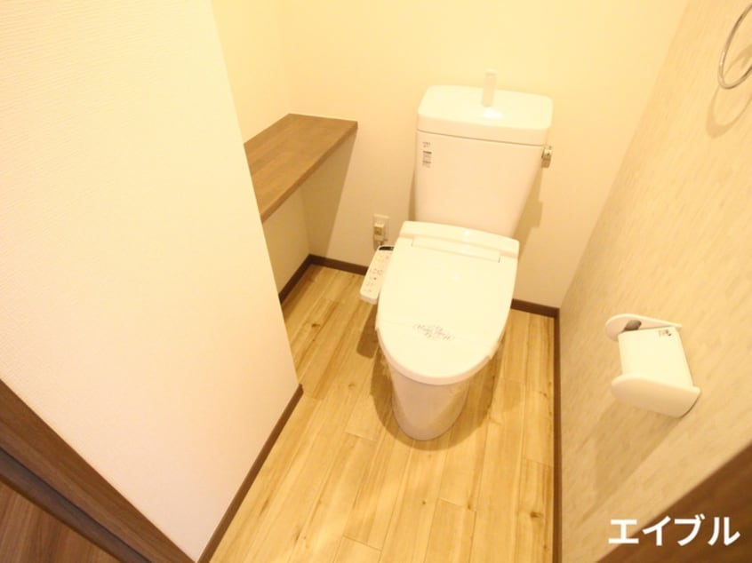 トイレ エイティ・イースト