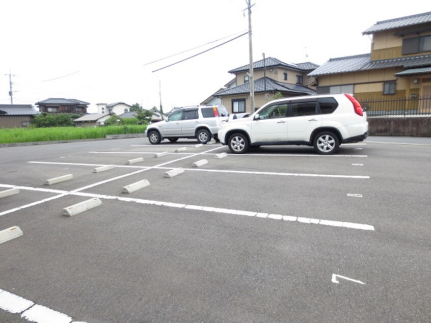 駐車場 高塚ヒルズ