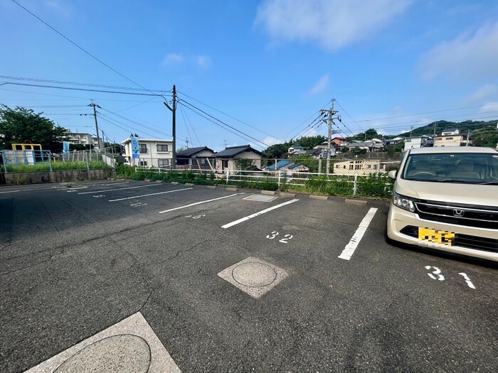 駐車場 ビレッジハウス若松２号棟