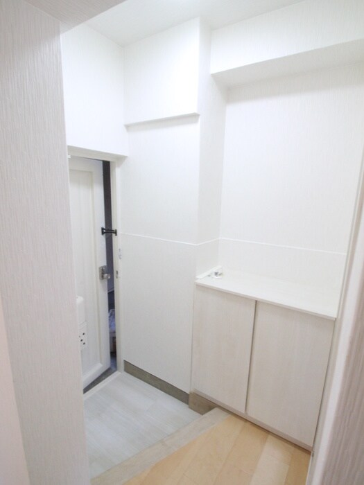 玄関 ＭＯＯＮ永犬丸Ａ