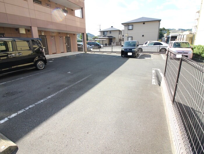 駐車場 ハイグレイス