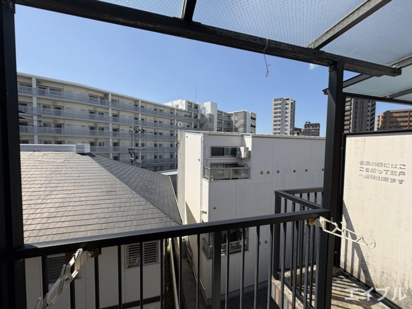 室内からの展望 ウィスタリア大橋
