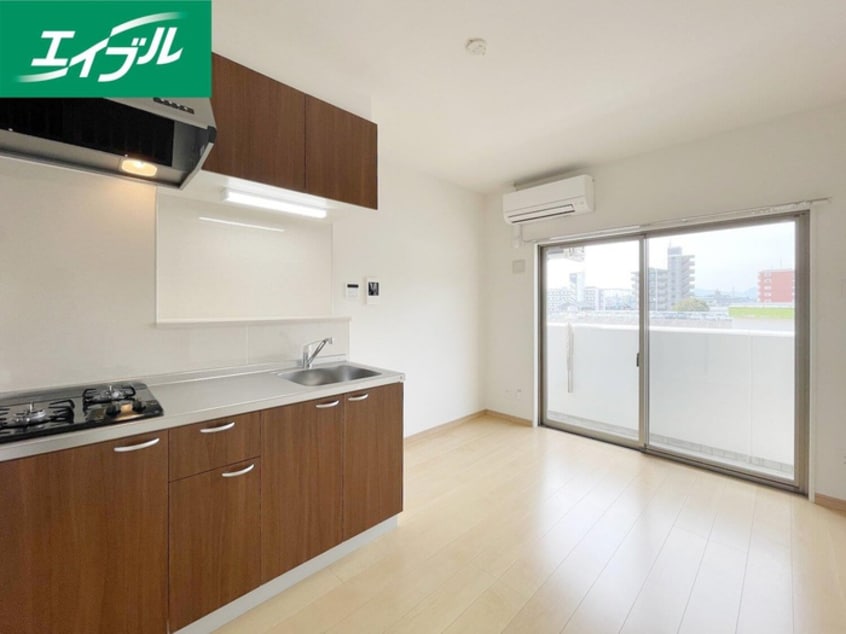 居室 カサグランデ川津