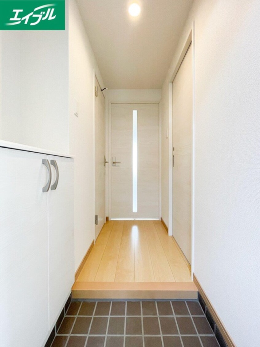 玄関 カサグランデ川津