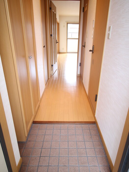 玄関 ソレイユＡ棟