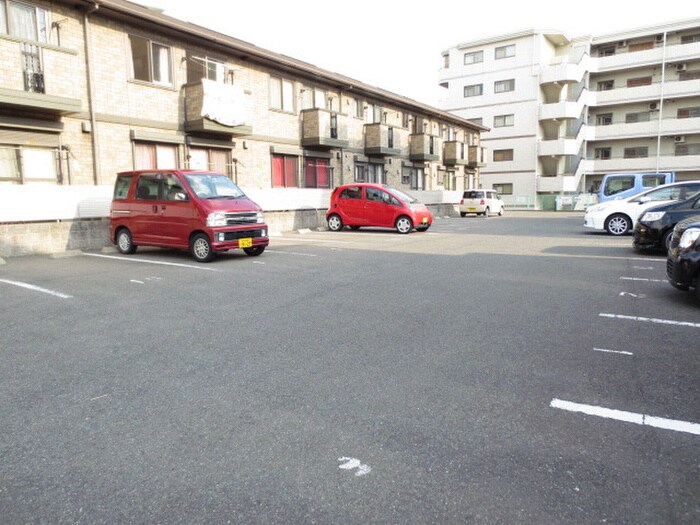 駐車場 オ－ク上富野