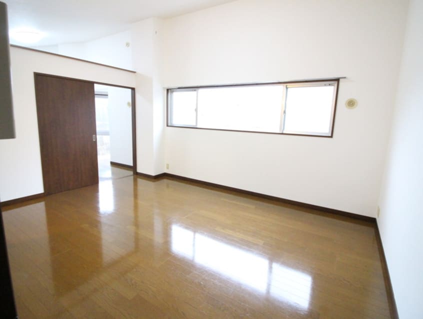 居室 ＣＯＺＹ ＰＬＡＣＥ 長尾