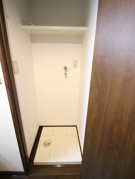 洗濯機置場 ＣＯＺＹ ＰＬＡＣＥ 長尾