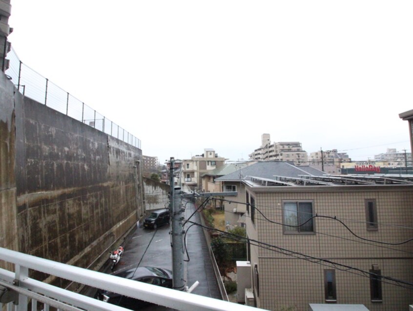 室内からの展望 ＣＯＺＹ ＰＬＡＣＥ 長尾