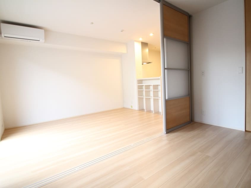 居室 プレジール下大利　弐番館