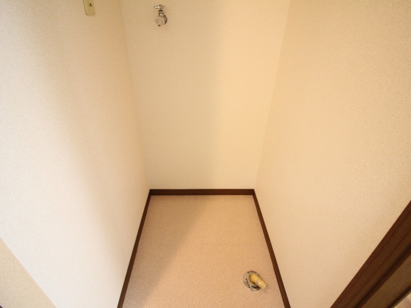 洗濯機置場 ア－デンハイム志免