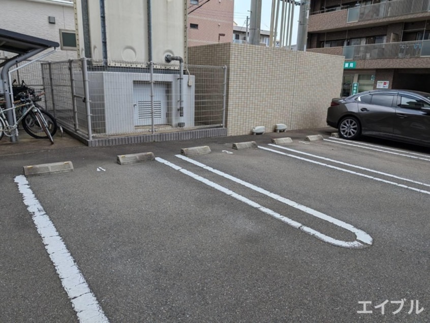 駐車場 グランド－ル